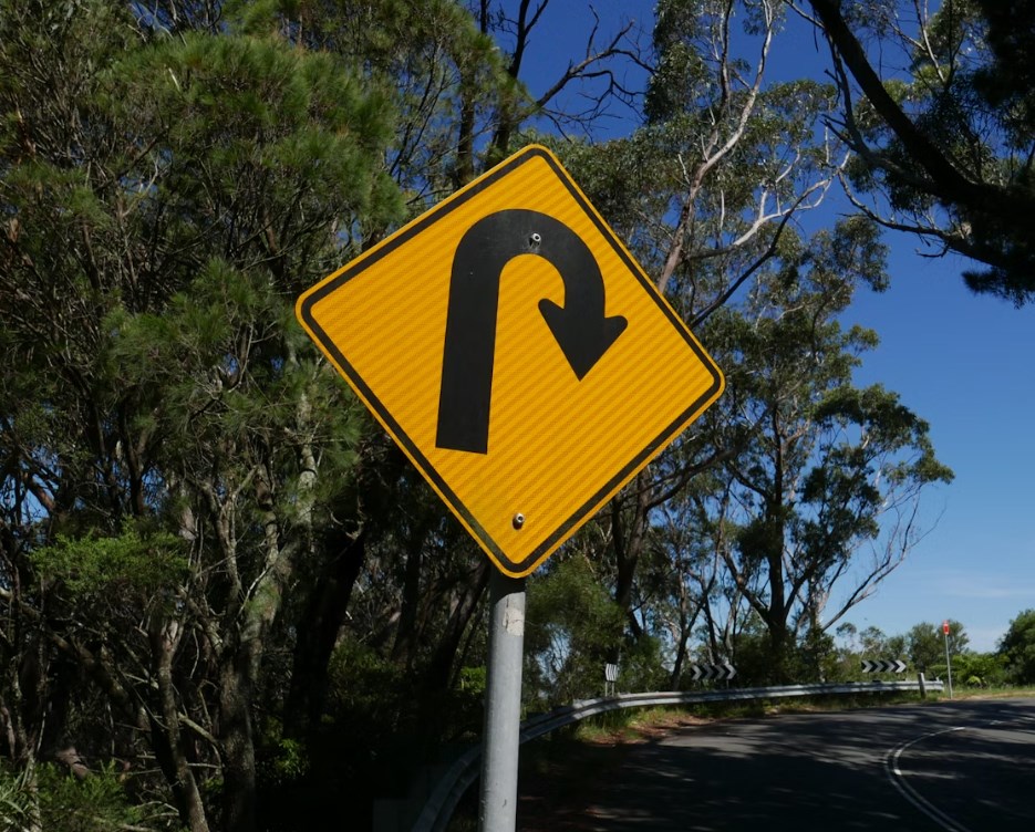 Dnes se může rozhodovat, jestli trhy vstoupí do korekce. Po veletoči na Wall Street padá i Evropa