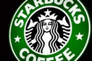 Starbucks měl rekordní roční zisk, svátky vidí opatrně