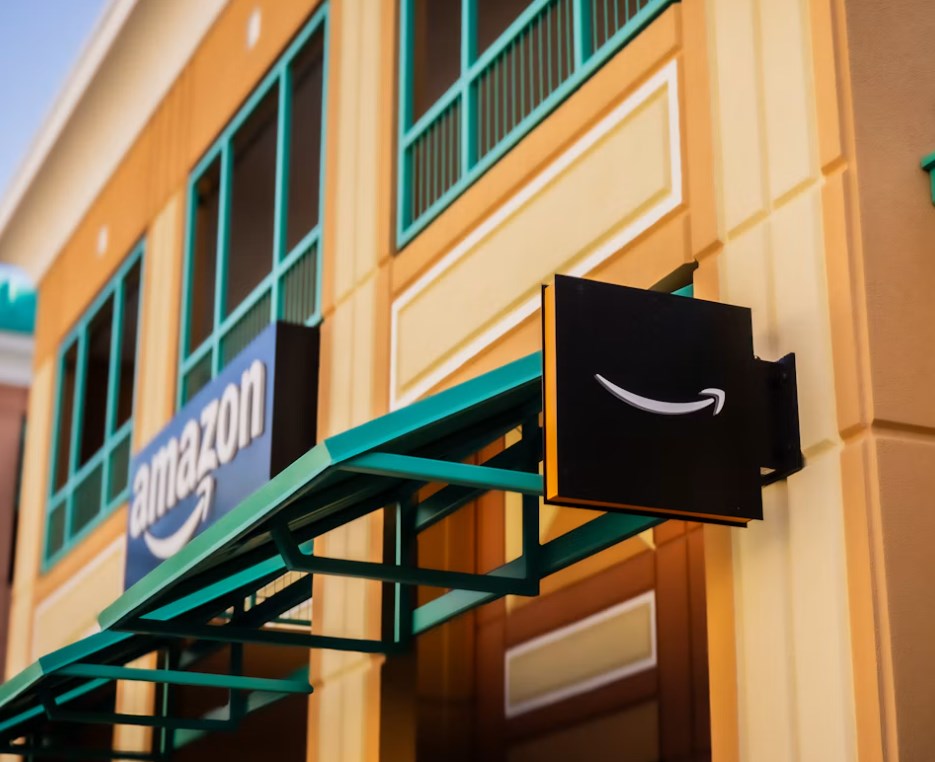 Výsledky Amazonu: AWS nadále zrychluje, ale …
