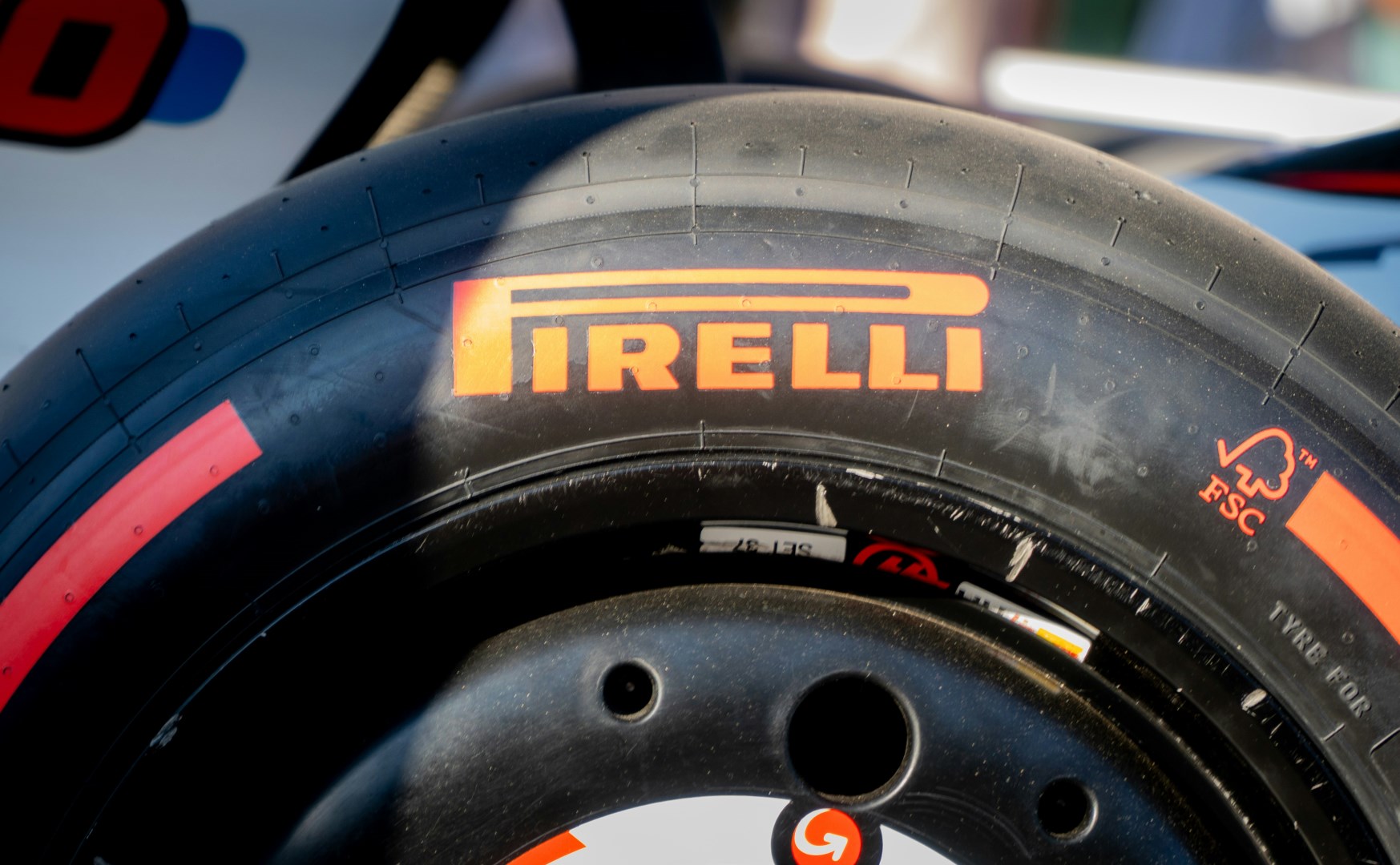 Strnad má podle médií zájem o podíl v Pirelli