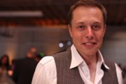 Počítače nás v mnohém překonají, varuje Elon Musk