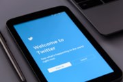 Výsledky Twitteru před právnickou bitvou investory zklamaly