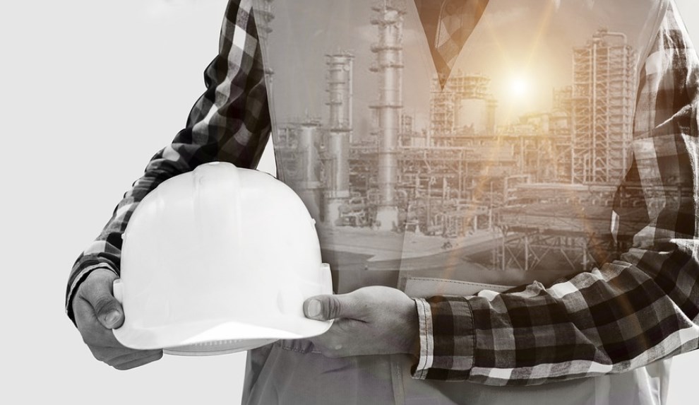 Vstup do nového týdne je opatrný, ropa dál padá