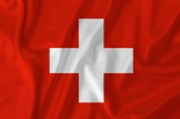 Největší švýcarská banka UBS dokončila převzetí konkurenční Credit Suisse