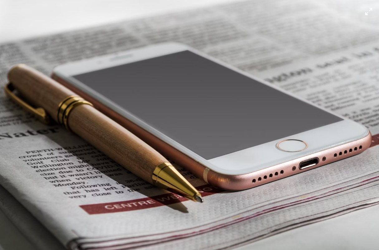 Trump hrozí Panamě převzetím správy nad průplavem, růst ekonomiky eurozóny zpomalí v příštím roce na 1 % a futures jsou v červeném