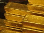 Cena zlata překročila 1100 dolarů, podle Barclays bude růst poptávky po komoditách a kovech pokračovat