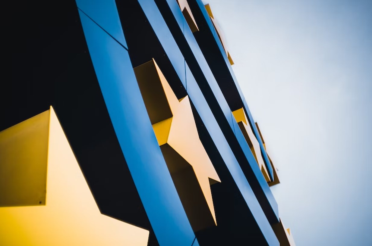 Americké akcie i ekonomiku čeká obtížný rok. Dokonce by mohly zaostávat za Evropou, domnívají se stratégové