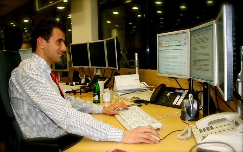 Evropské akcie končí v mírném záporu, bankovní index byl nakonec nejslabším