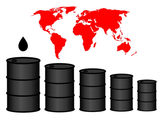 Biden označil Putina za 'diktátora', ropa dál roste nad 110 dolarů a futures ukazují na ranní pád