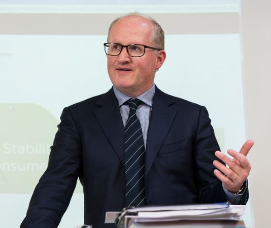 Jediným kandidátem na hlavního ekonoma ECB je Ir Philip Lane