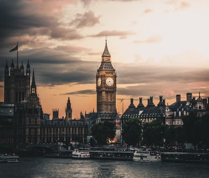 Evropské akcie překonaly obavy. Jejich zisky rostou, valuace zůstávají atraktivní