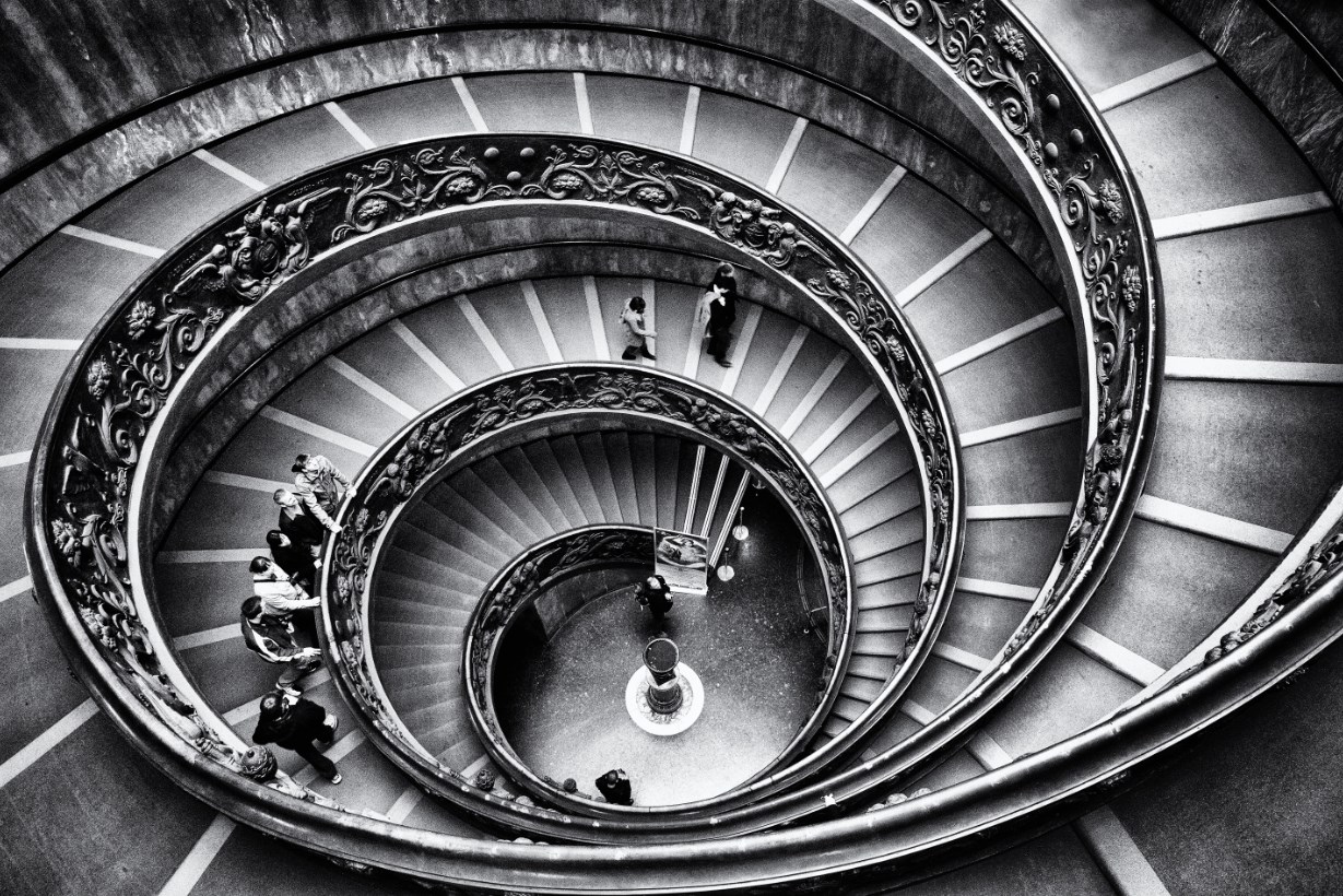 Komoditní a akciové cykly posledních 100 let