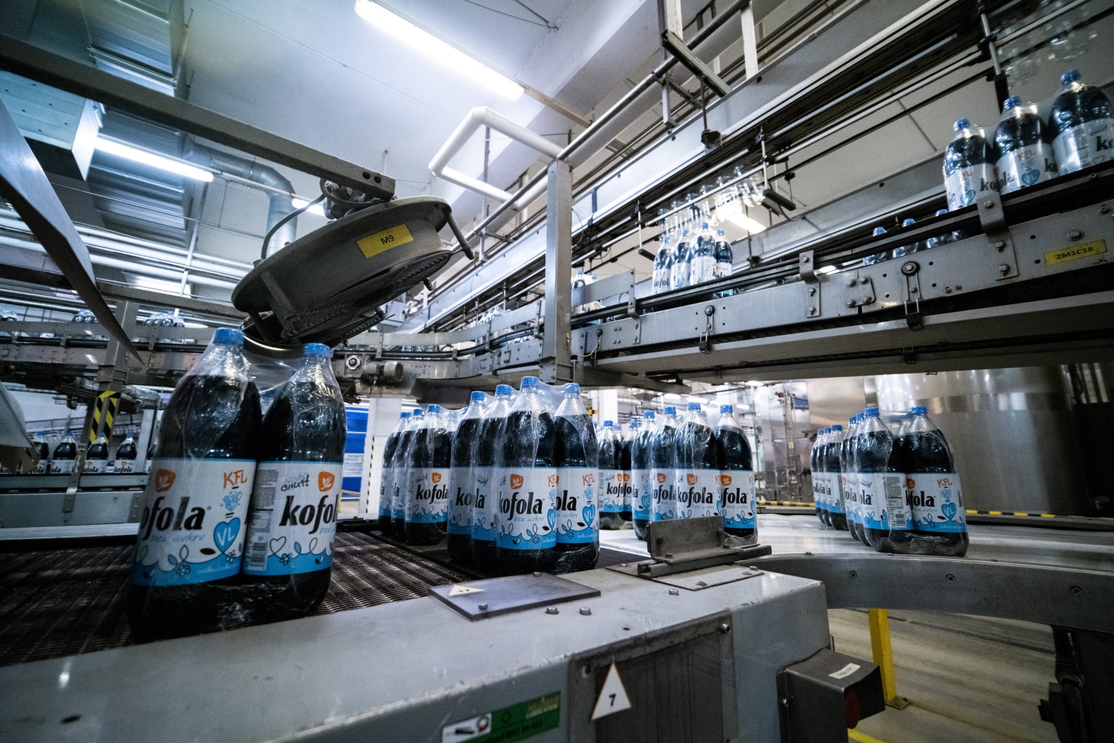 Kofola potvrdila předběžná čísla, dnes vyjdou výsledky amerických bank a futures jsou zelené