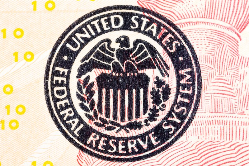 Fed dolaru asi nepomůže, euro by však mohla zaskočit inflace