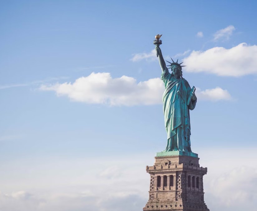 Růst americké ekonomiky v prvním čtvrtletí nečekaně prudce zpomalil