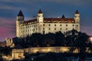 Slovensko snížilo výhled růstu ekonomiky, i kvůli dopadům třetí vlny koronaviru