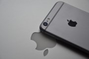 Oppenheimer: Apple je stále atraktivní