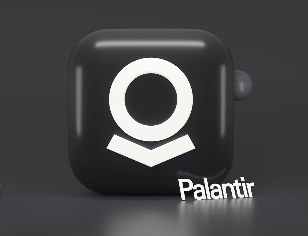 Palantir překonal odhady, ale akcie klesají, Tesla ztrácí evropské fanoušky a futures jsou v červeném