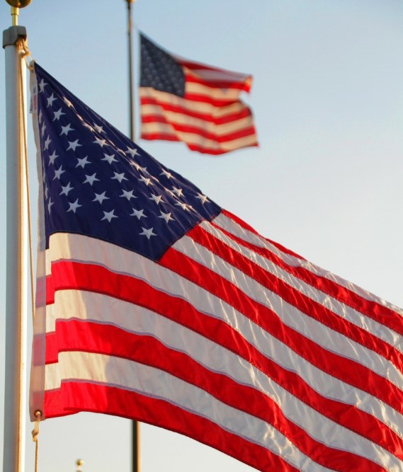 Fed s nastavením úroků na delší dobu spokojen