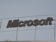 Microsoft (+4 %) potěšil ziskem i tržbami, opouští jej ale finanční ředitel