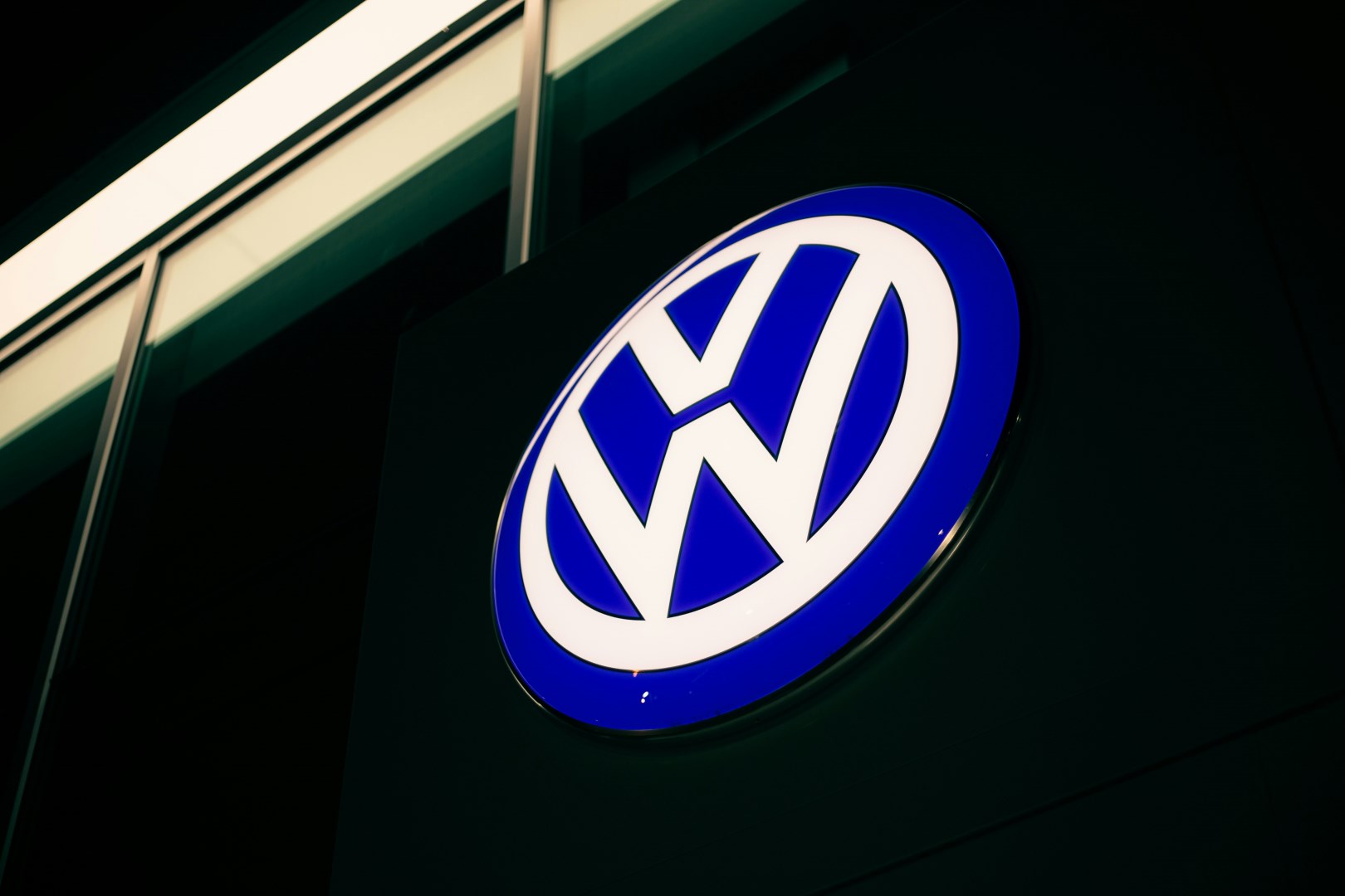 Zisk Volkswagenu za tři čtvrtletí klesl o 98,7 procenta