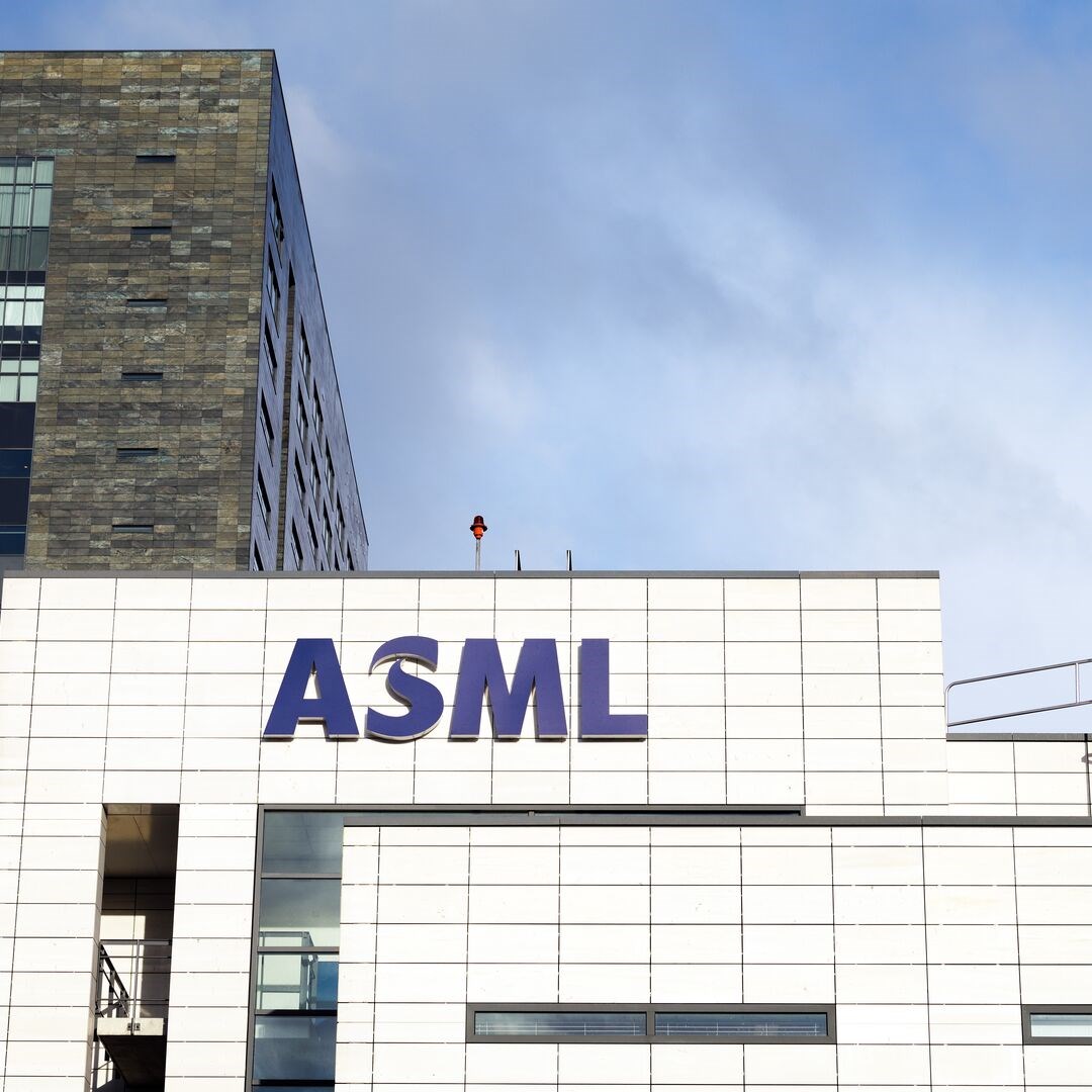 Tržní hodnota ASML překročila 500 miliard dolarů díky optimistickému výhledu TSMC
