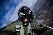 Rozbřesk: Fed v pozici pilota, jenž přišel o navigaci a pomalu ztrácí radiové spojení