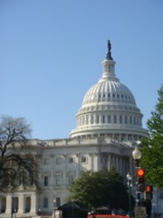 Americký Senát schválil zákon o financování státní správy, je dočasným řešením