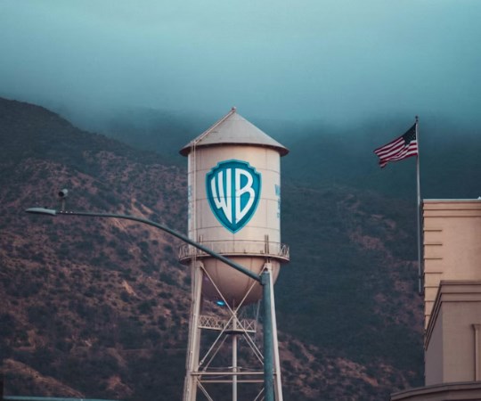 Týdenní výhled: HDP USA by mělo růst, Warner Bros. přehodnocuje dohodu s Netflixem