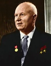 Chruščov sliboval, že Američany pohřbí. Nyní se karty obrací
