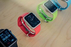 Hype je pryč; uživatelé neví co s Apple Watch - blíží se propadák?