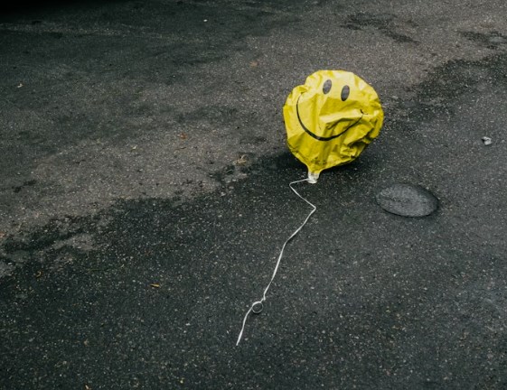 AI budí v lidech obavy. Na akciích jít za nejhorším sentimentem?