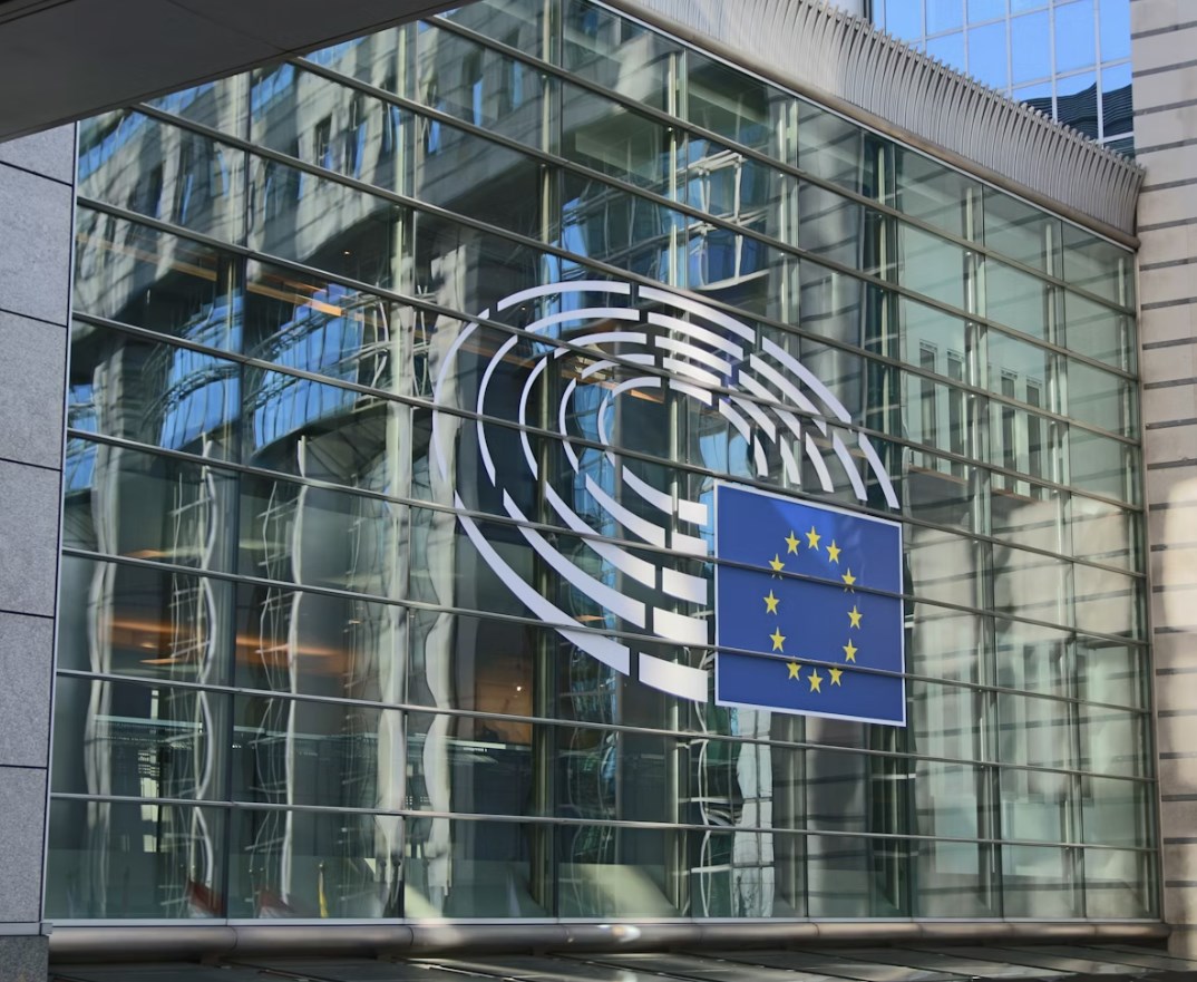 Evropská odpověď na Hedvábnou stezku. EU míří k 400 miliardám eur pro Global Gateway