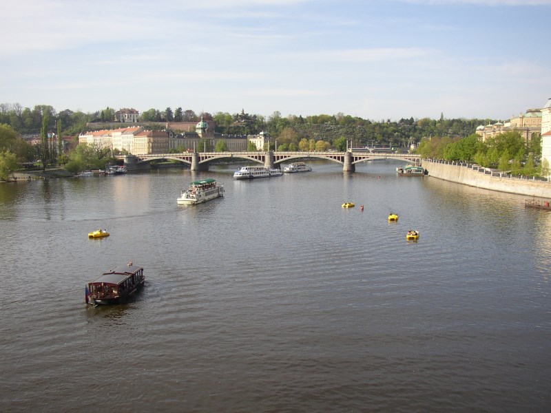 Pražskou burzu dnes drží nad vodou jen ČEZ