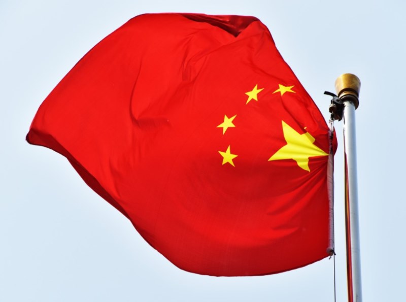 Skoro hotová dohoda s Čínou, Draghi do Fedu a stabilní výhled českých sazeb