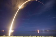 NASA vybrala Boeing a SpaceX jako své dvorní konstruktéry