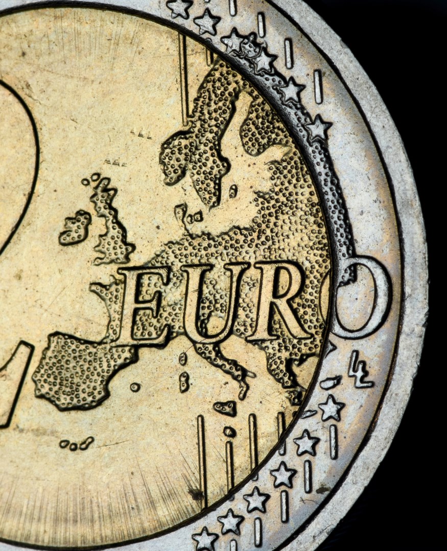 Korunové ETFko na světové akcie má ode dneška eurovou sestru. Novinky pro české investory přinesou následující týdny