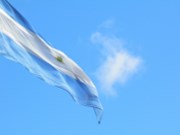 Argentina kvůli korupčnímu skandálu a Turecku zvyšuje úroky na 45 procent
