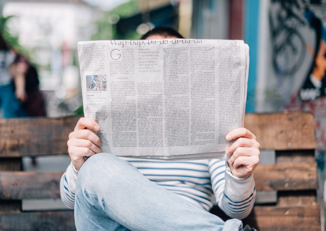 Čína reaguje na Trumpova cla, Kanada zuří, Musk je pod palbou a evropské futures jsou smíšené