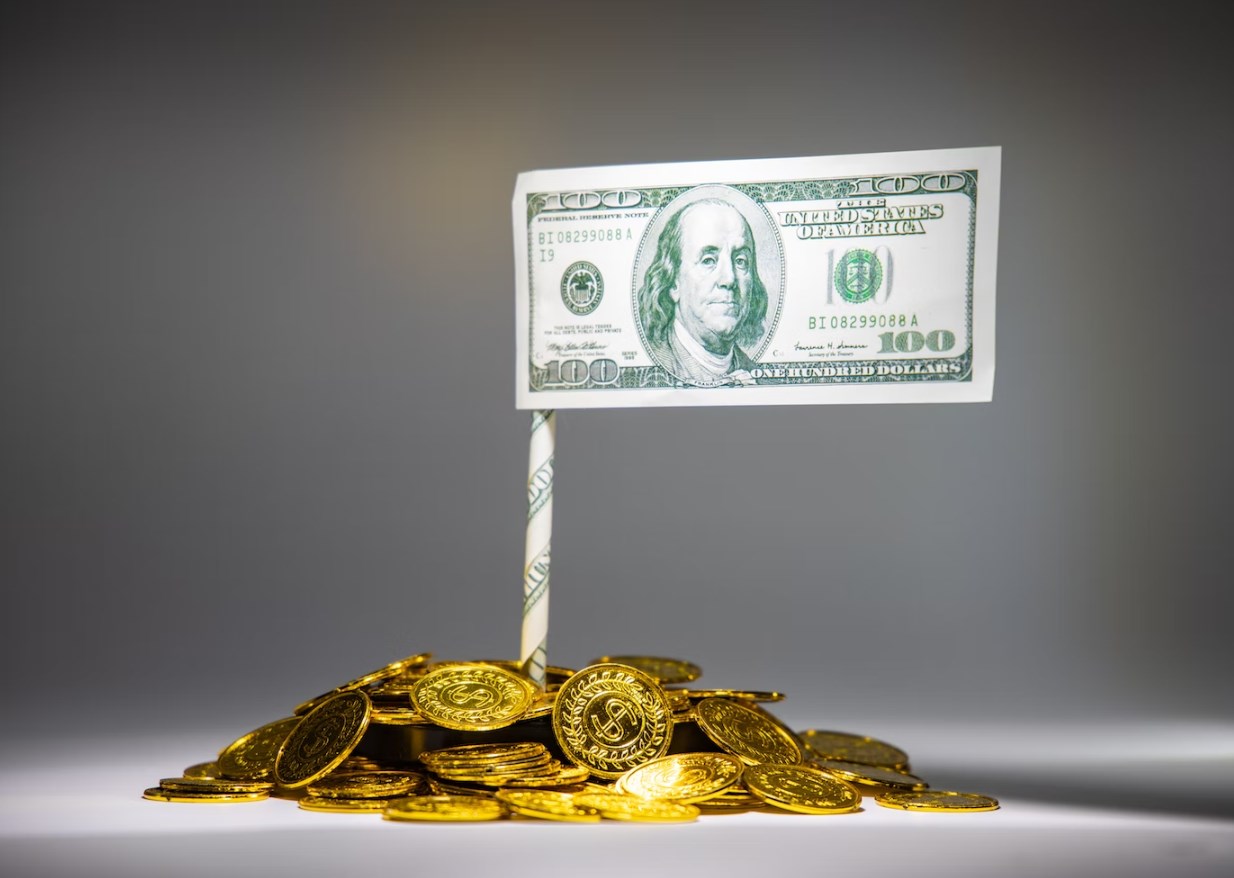 Dolar dál marně hledá oporu. Výsledky dnes dodají velké banky