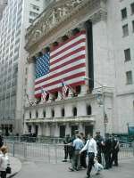 Na Wall Street opět propadl finanční sektor