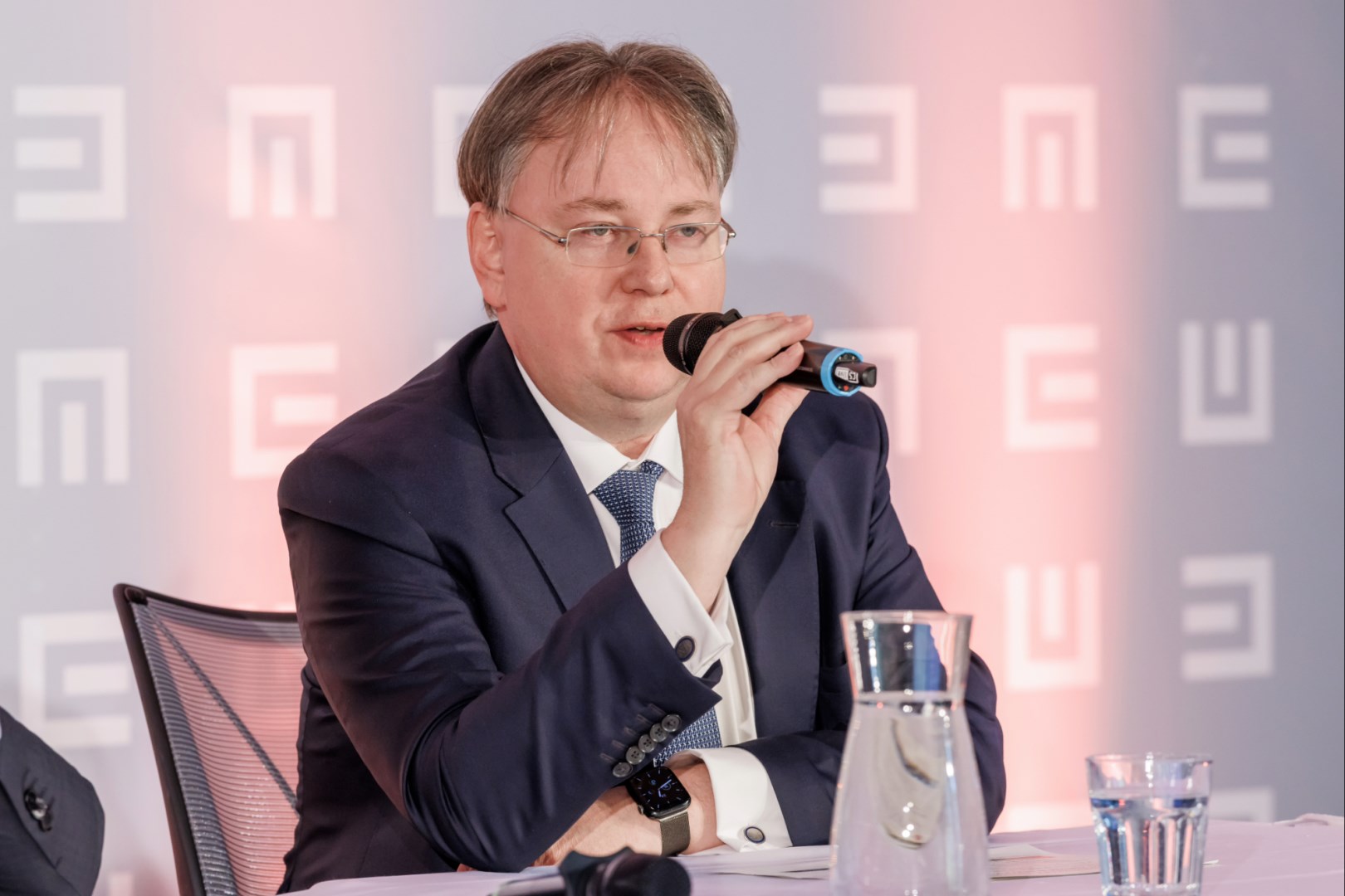 Pokles cen elektřiny tady je, přiznává Martin Novák z ČEZ. Ovoce ale začíná přinášet Gas Distribution