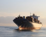 Ochutnávka zítřejších čísel Moller - Maersk: Přetrvávající vysoké přepravní sazby ženou vítr do plachet