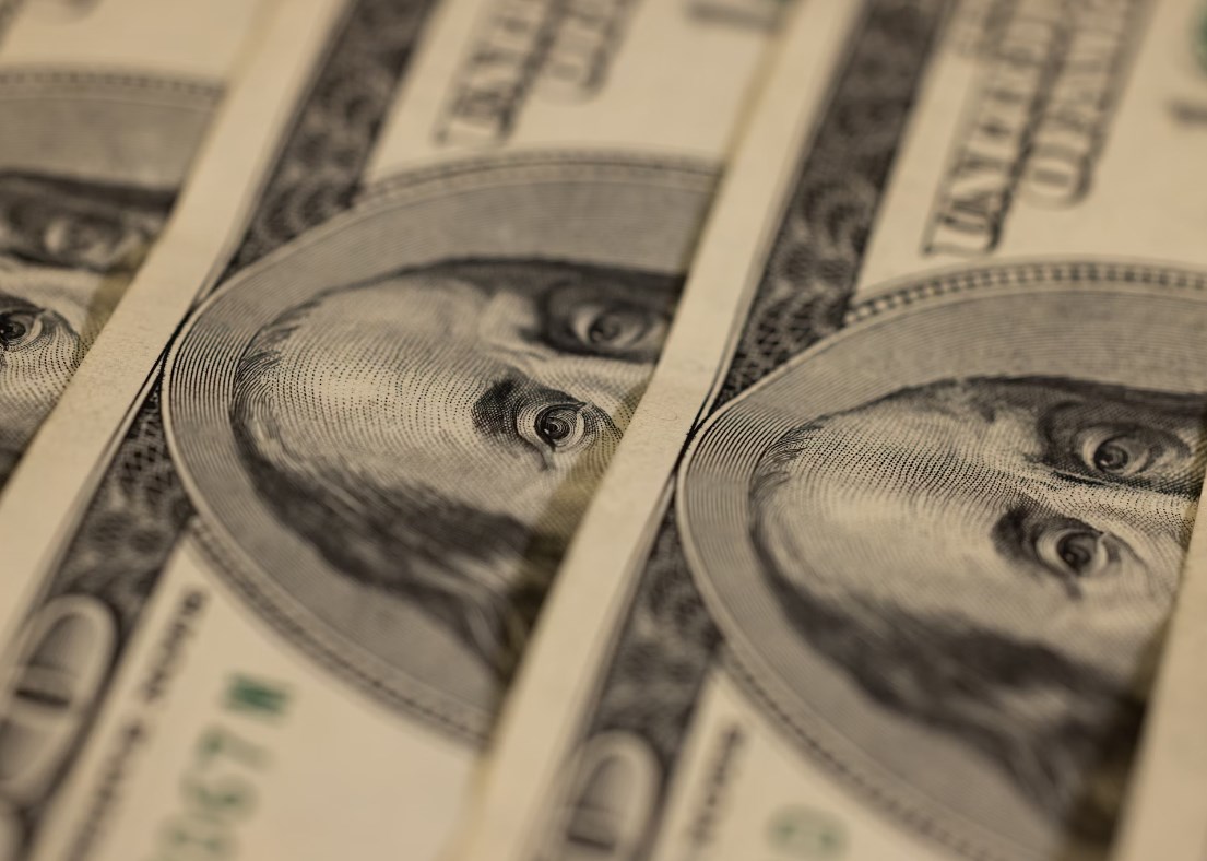 Rozbřesk: Šéf Fedu vidí snížení sazeb v březnu jako nepravděpodobné