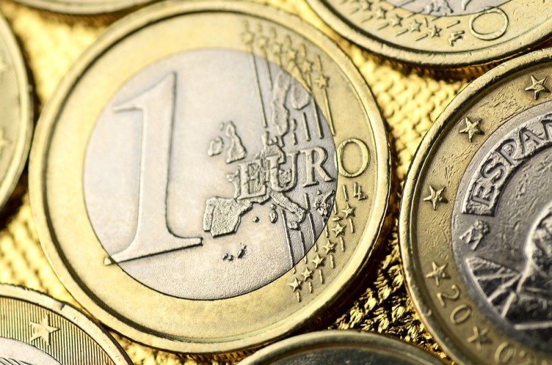 Euro je nejslabší za 14 let. To vyhovuje německým vývozcům, ukazuje Ifo
