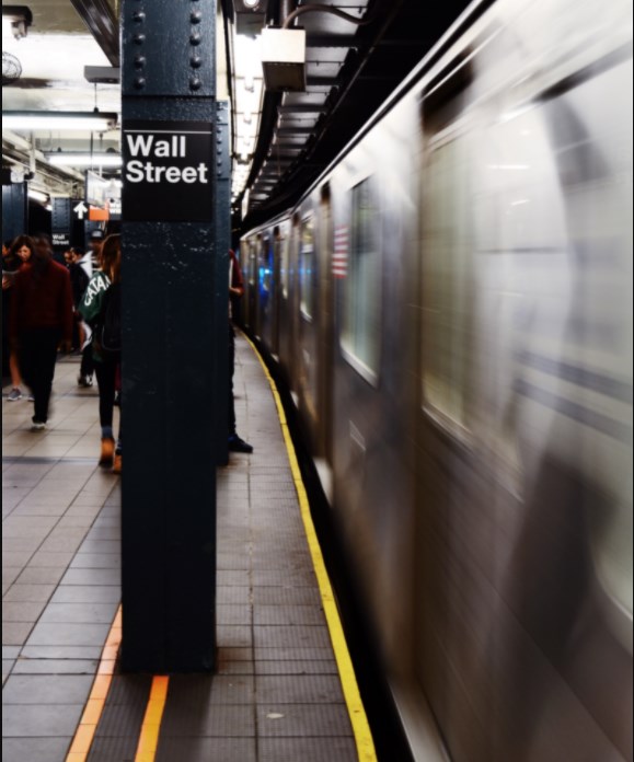 Wall Street na rozdíl od Evropy aspoň u nuly. Další zisky pro dolar