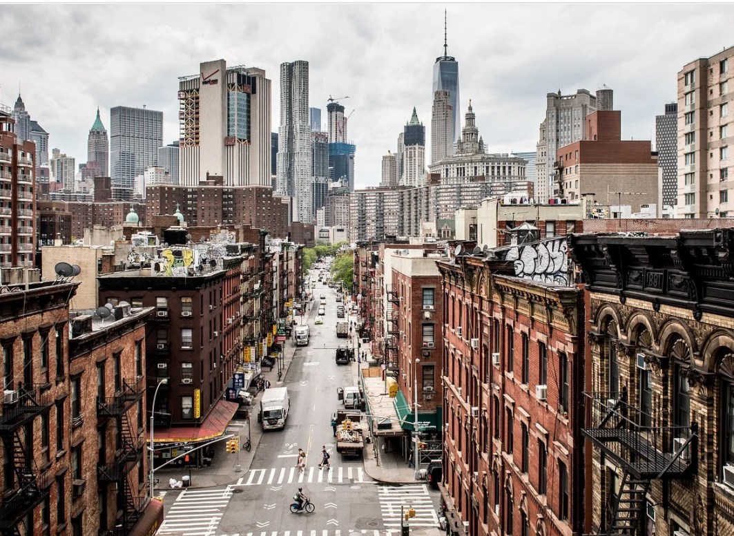 Americké trhy umazávají část týdenních zisků. Akcie Baidu -7 % po zprávách SEC