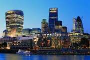 Londýnská City se připravuje na případnou páteční post-brexit volatilitu zejména na forexu
