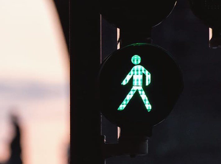 KKR nabídla koupi Telecom Italia, Tomáš Holub o inflaci a sazbách a futures se dnes zelenají