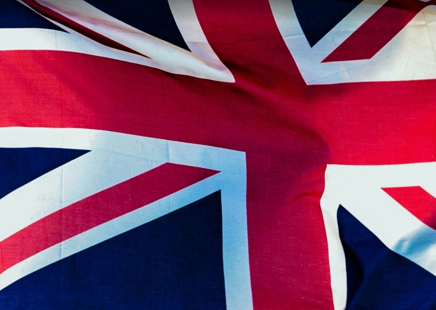 Britská ekonomika klesla ve druhém kvartálu o 0,1 procenta mezikvartálně